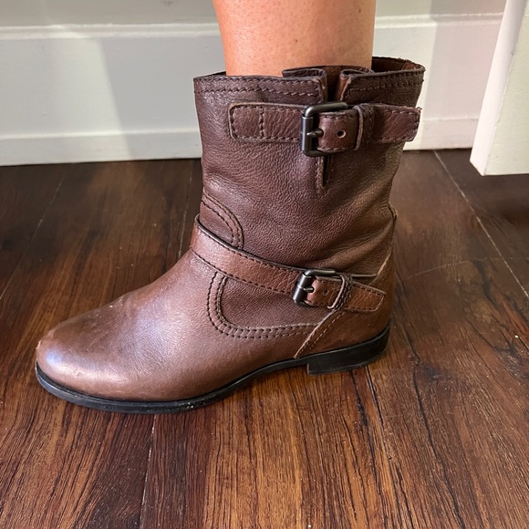 Prada Brown Boots - Size 39 - Picture 1 of 4